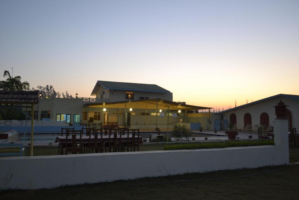 Swaraj Resorts Bharatpur Exteriér fotografie