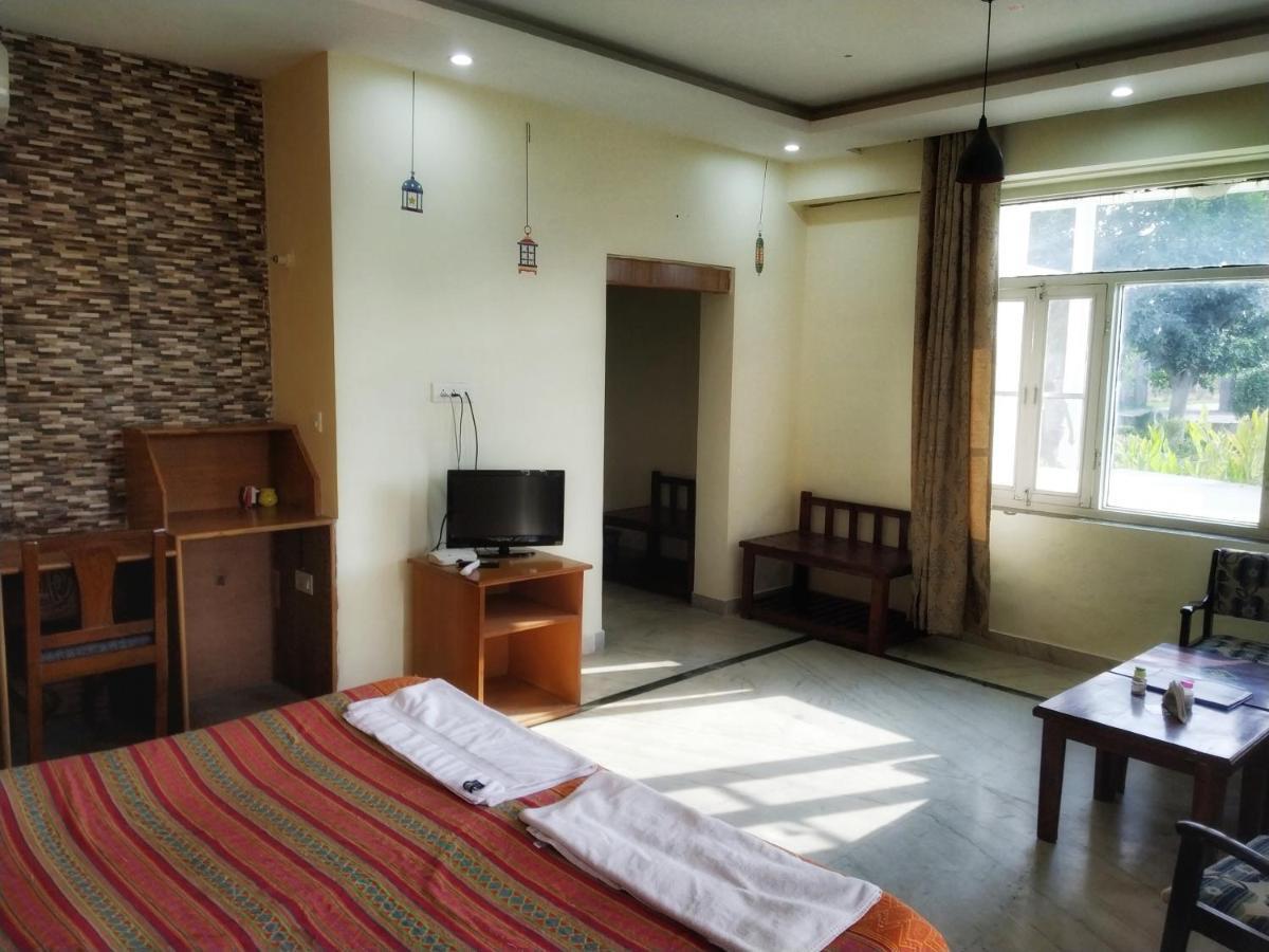 Swaraj Resorts Bharatpur Exteriér fotografie